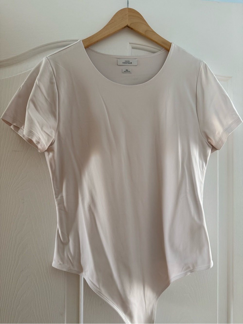 Aritzia Contour Short Sleeve Crewneck Bodysuit